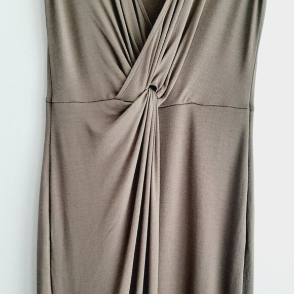 DYNAMITE Faux Wrap Soft Draped Gathered Sleeveless Stretch Mini Dress Taupe Sz S - Picture 5 of 13